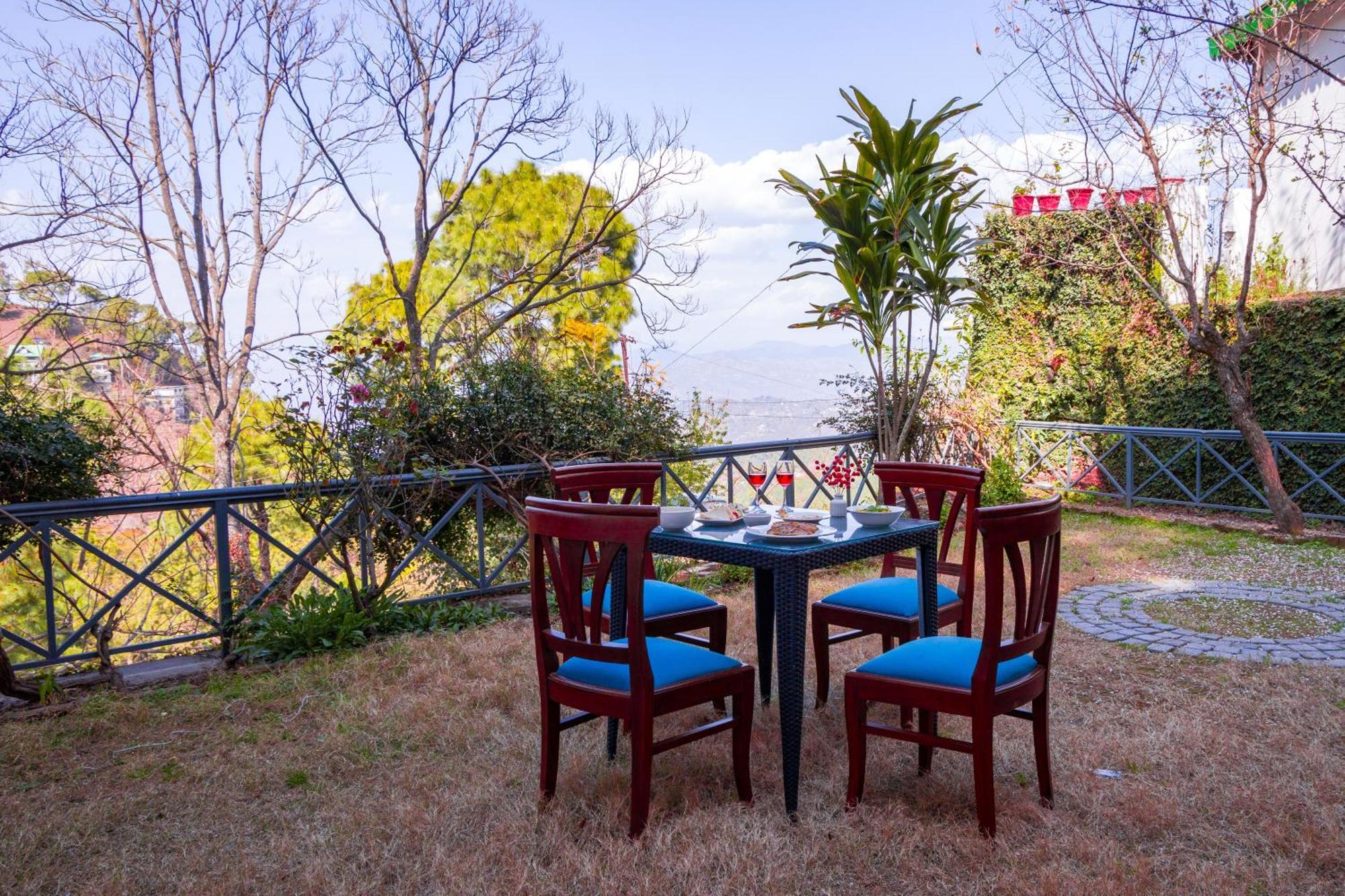Alaya Stays Mehar Villa - 3 Bhk With Garden & Scenic Views Kasauli Kültér fotó